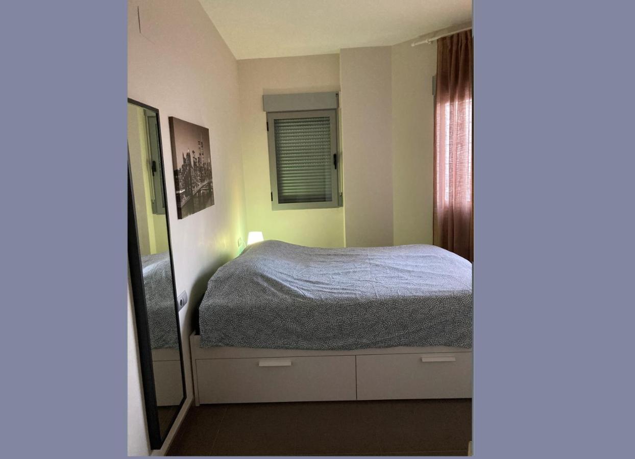Stunning 2-Bed Apartment In Pego Luaran gambar