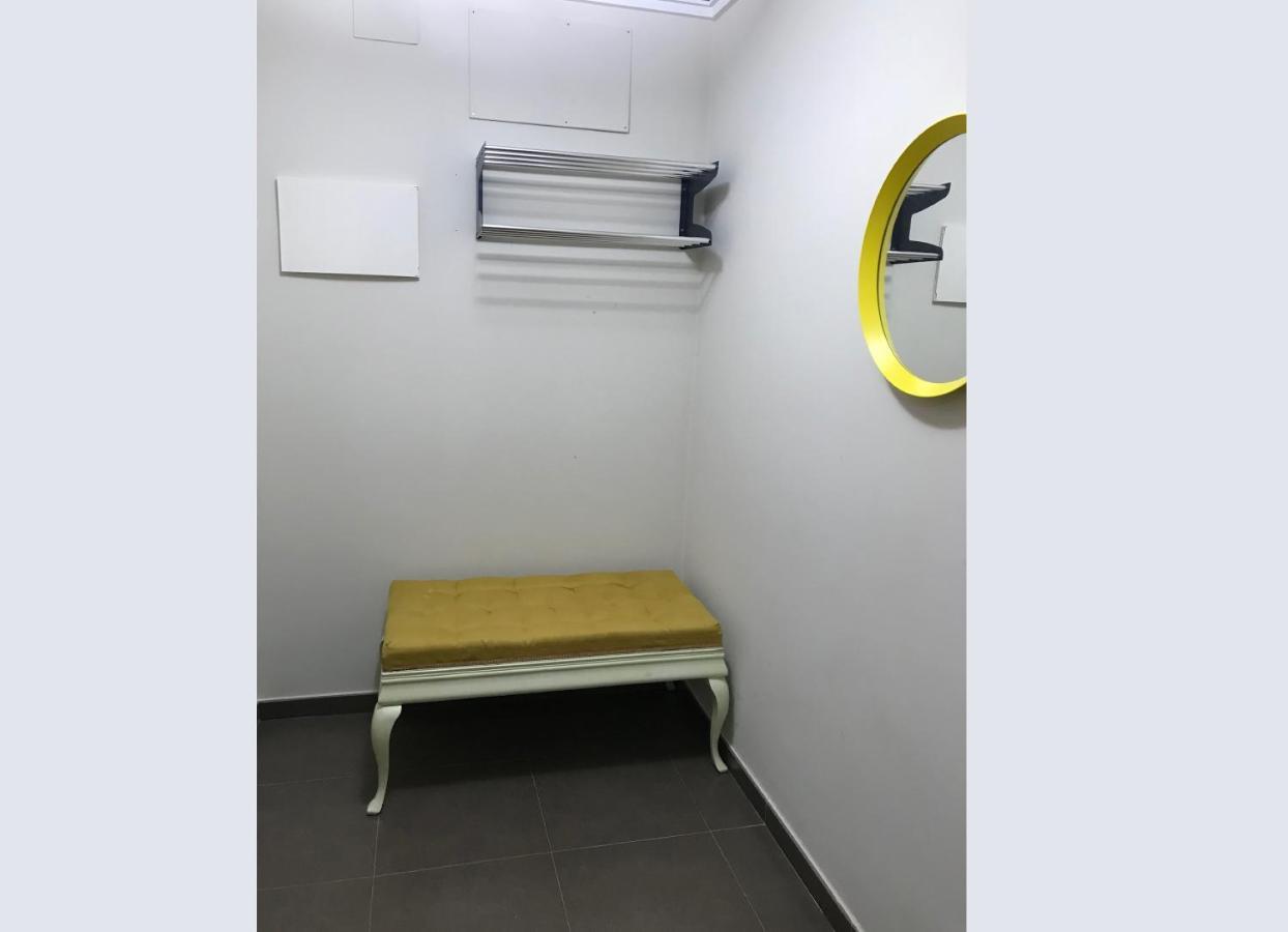 Stunning 2-Bed Apartment In Pego Luaran gambar