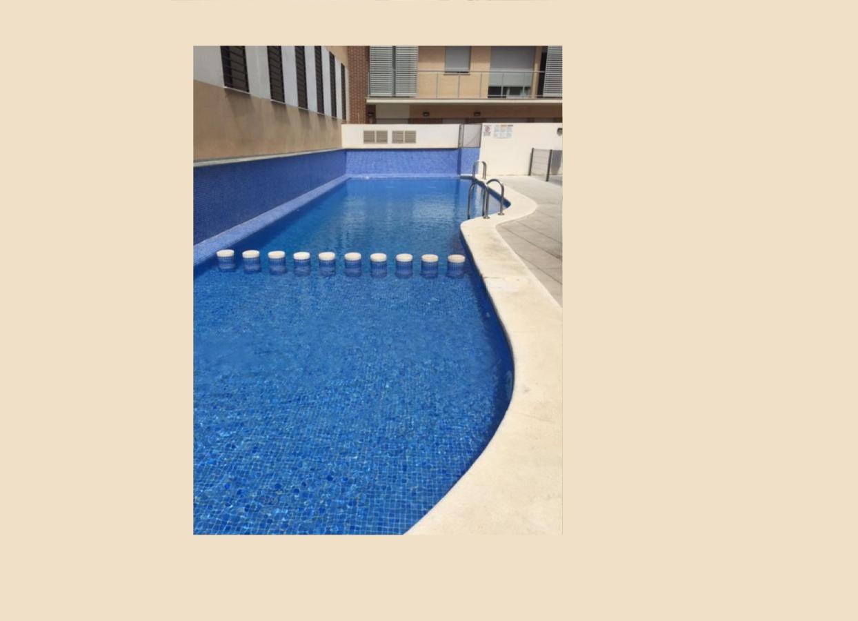 Stunning 2-Bed Apartment In Pego Luaran gambar